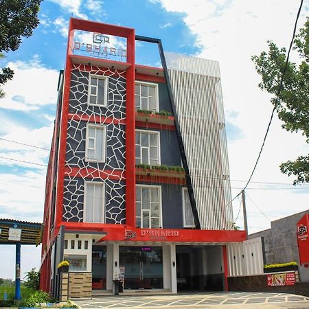 D'Shario Hotel Kepanjen Malang Exteriér fotografie
